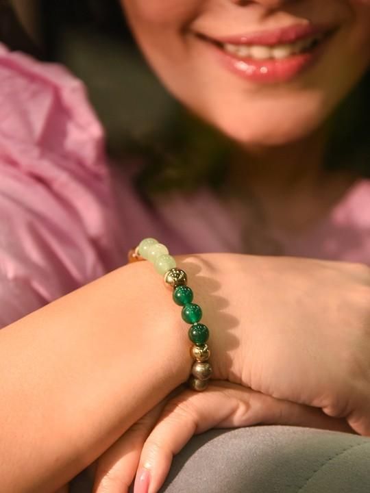 Dhan Yog Elasticated Bracelet – Multicolor Natural Crystal Stones, Circumference 17.9 cm, Pack of 1